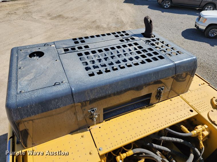 image for item KH9203 2007 Komatsu PC400LC-7  excavator
