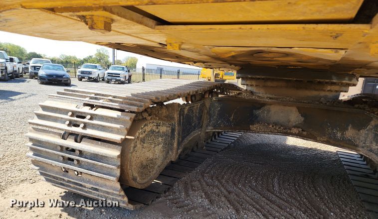 image for item KH9203 2007 Komatsu PC400LC-7  excavator