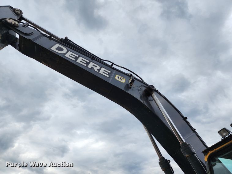 image for item KH9206 2014 John Deere 350G LC  excavator