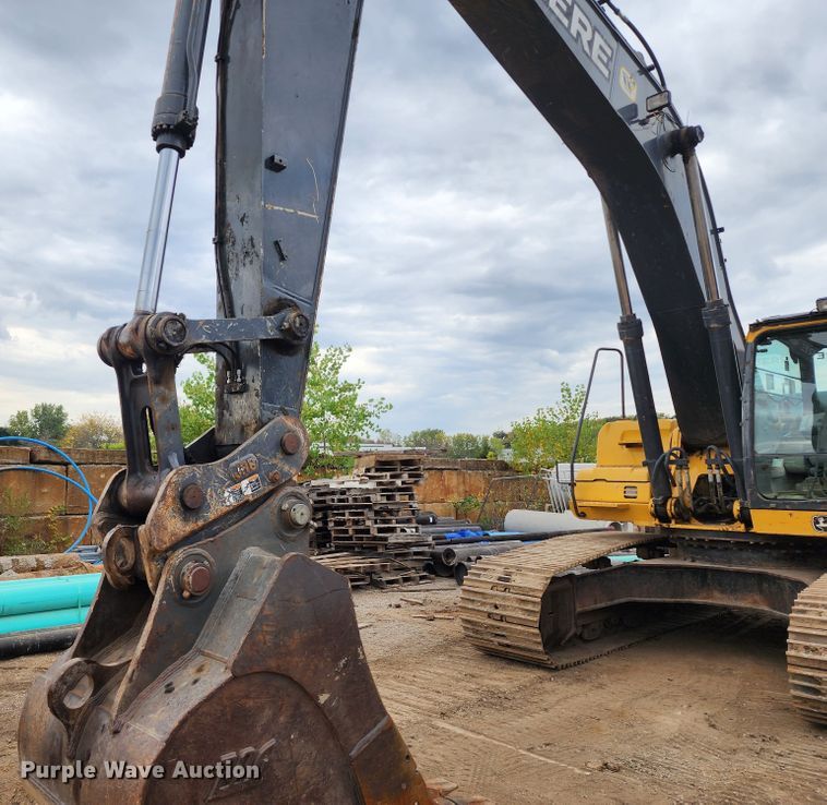 image for item KH9206 2014 John Deere 350G LC  excavator