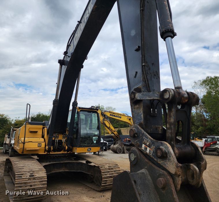 image for item KH9206 2014 John Deere 350G LC  excavator