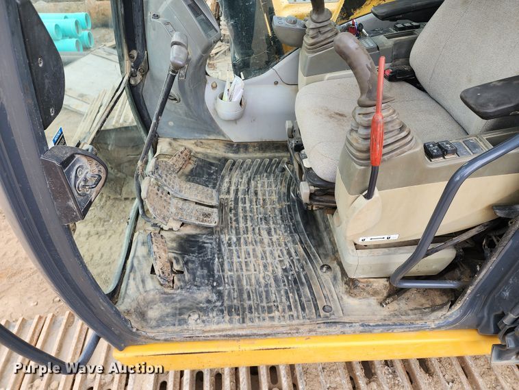 image for item KH9206 2014 John Deere 350G LC  excavator