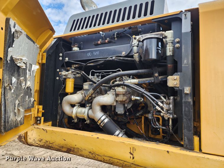 image for item KH9206 2014 John Deere 350G LC  excavator