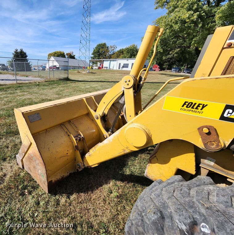 image for item KH9214 2001 Caterpillar 446B  backhoe