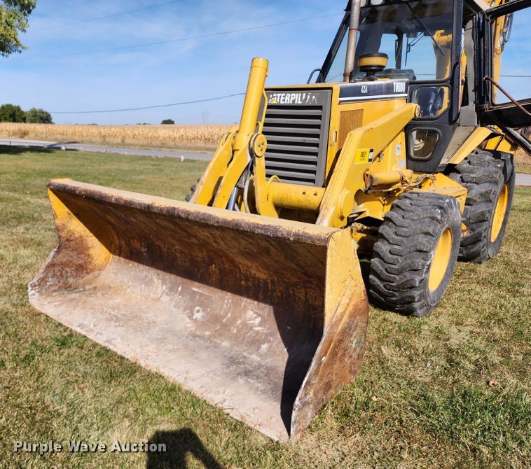 image for item KH9214 2001 Caterpillar 446B  backhoe
