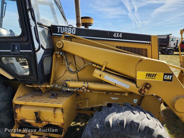 image for item KH9214 2001 Caterpillar 446B  backhoe