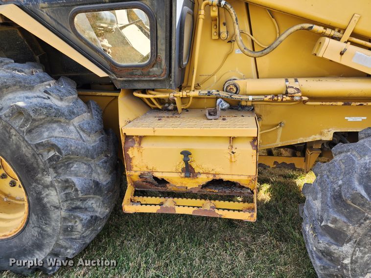 image for item KH9214 2001 Caterpillar 446B  backhoe