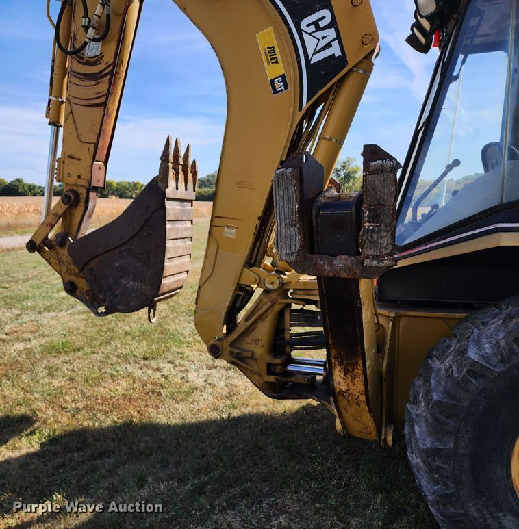 image for item KH9214 2001 Caterpillar 446B  backhoe