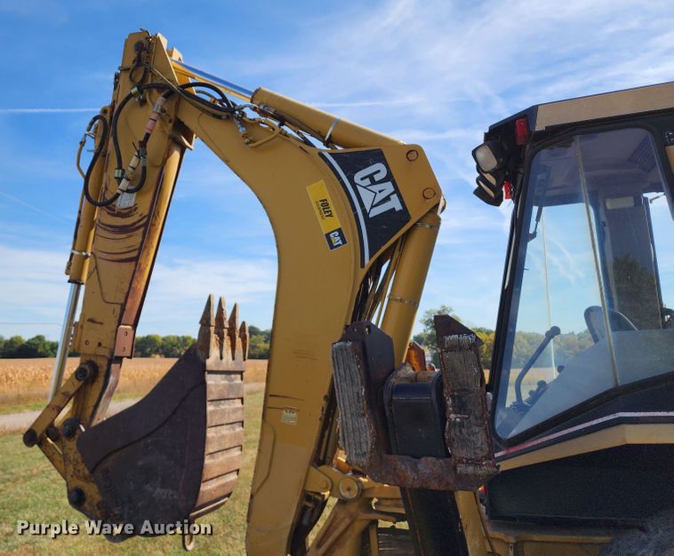image for item KH9214 2001 Caterpillar 446B  backhoe
