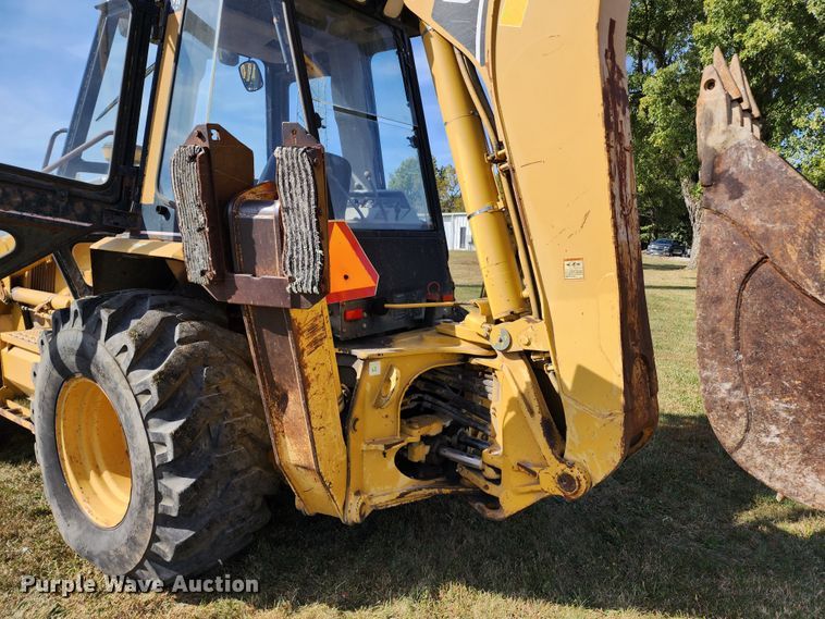 image for item KH9214 2001 Caterpillar 446B  backhoe