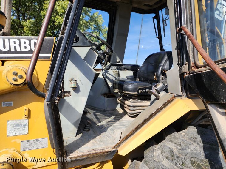 image for item KH9214 2001 Caterpillar 446B  backhoe