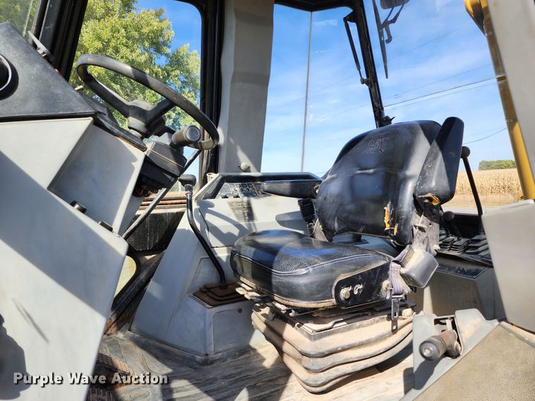 image for item KH9214 2001 Caterpillar 446B  backhoe