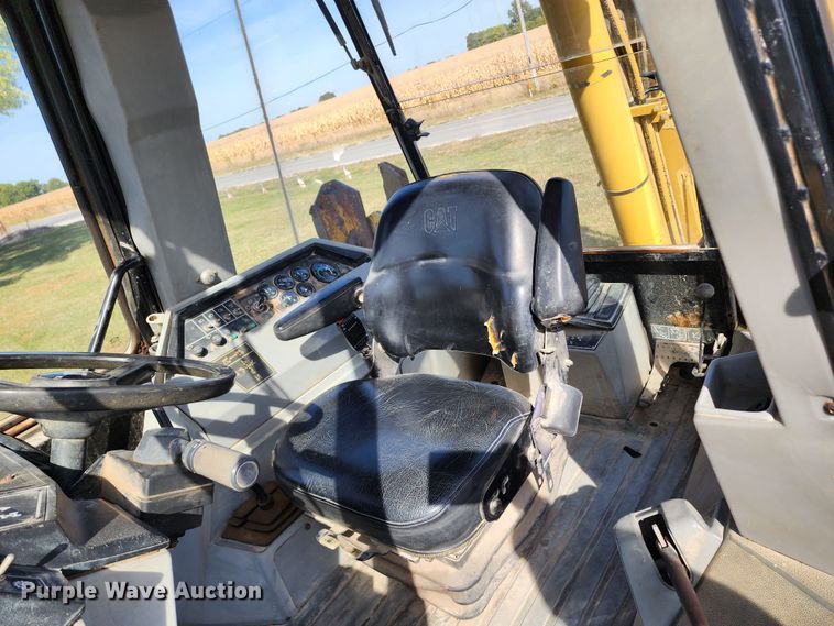 image for item KH9214 2001 Caterpillar 446B  backhoe