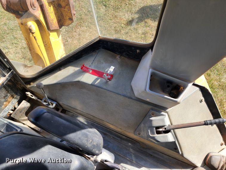 image for item KH9214 2001 Caterpillar 446B  backhoe