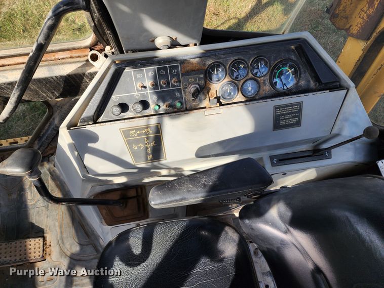 image for item KH9214 2001 Caterpillar 446B  backhoe