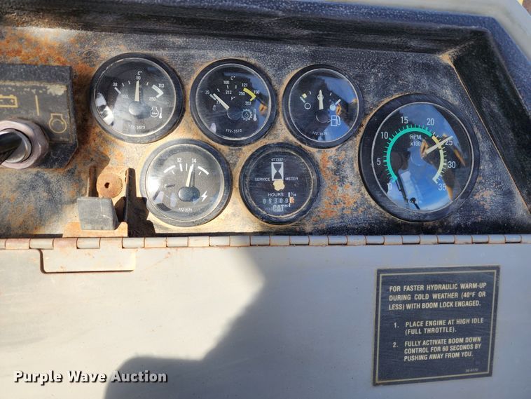 image for item KH9214 2001 Caterpillar 446B  backhoe