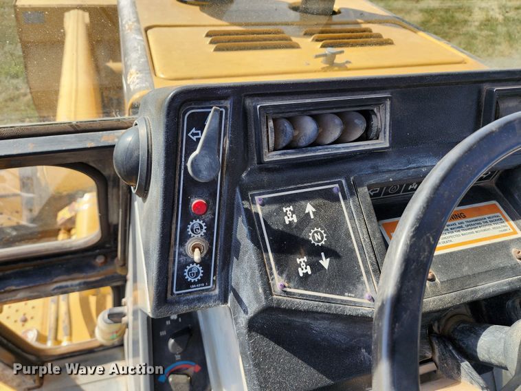 image for item KH9214 2001 Caterpillar 446B  backhoe