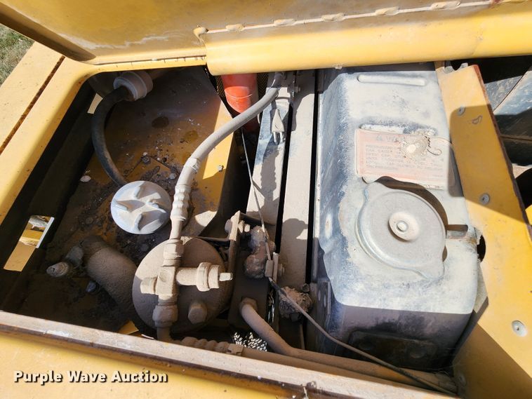 image for item KH9214 2001 Caterpillar 446B  backhoe