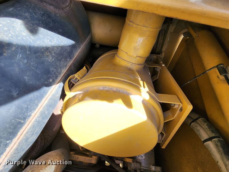 image for item KH9214 2001 Caterpillar 446B  backhoe