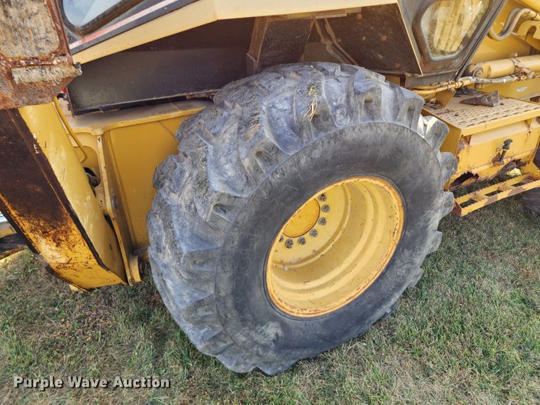 image for item KH9214 2001 Caterpillar 446B  backhoe