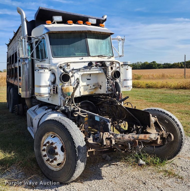 image for item KH9216 1997 Peterbilt 378  dump truck