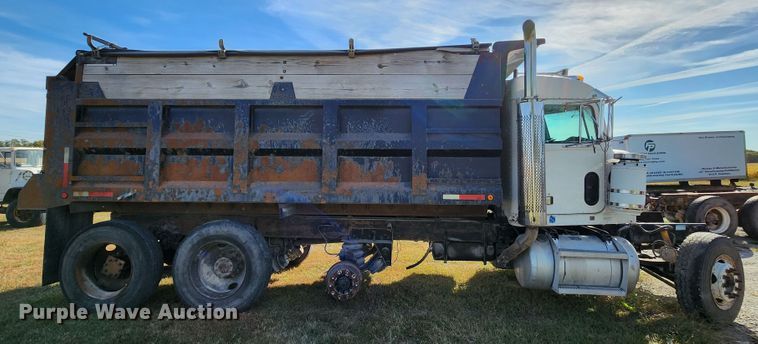 image for item KH9216 1997 Peterbilt 378  dump truck