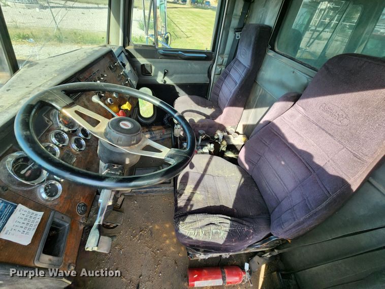 image for item KH9216 1997 Peterbilt 378  dump truck