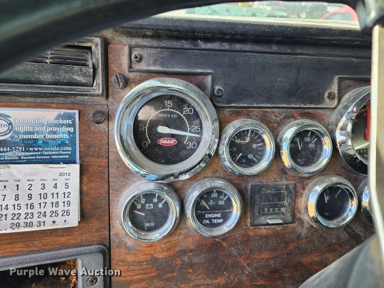 image for item KH9216 1997 Peterbilt 378  dump truck