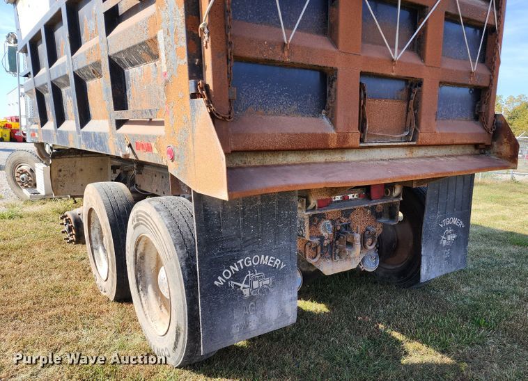 image for item KH9216 1997 Peterbilt 378  dump truck