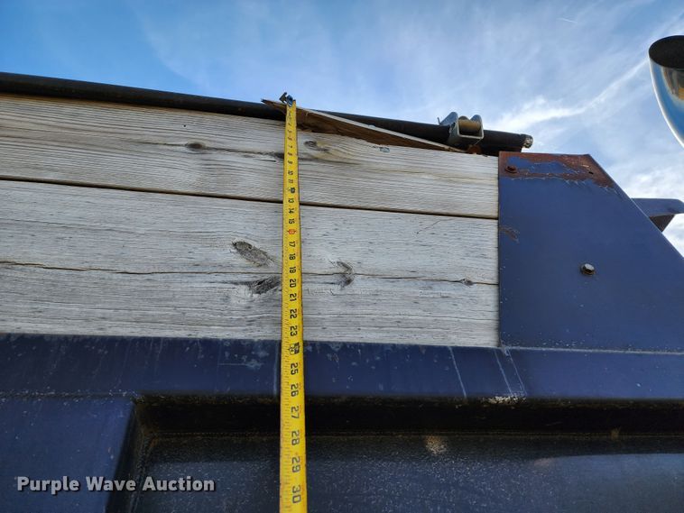 image for item KH9216 1997 Peterbilt 378  dump truck