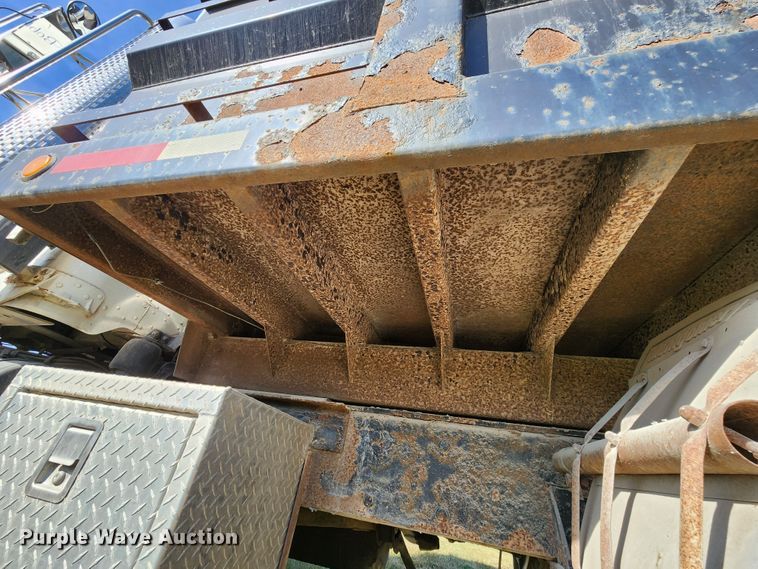 image for item KH9216 1997 Peterbilt 378  dump truck