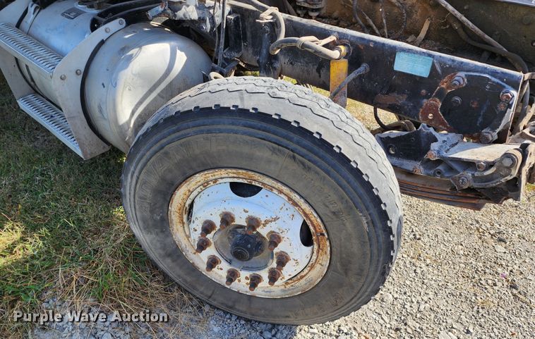 image for item KH9216 1997 Peterbilt 378  dump truck