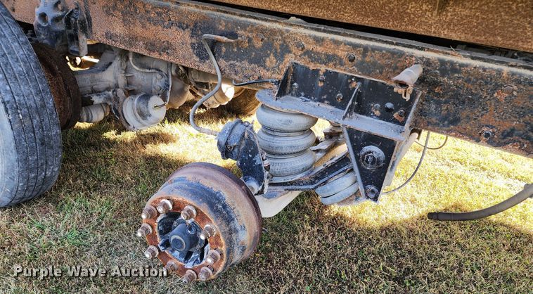 image for item KH9216 1997 Peterbilt 378  dump truck