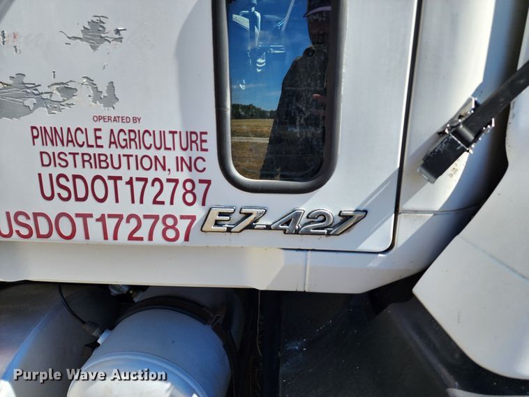 image for item KH9226 2000 Mack CH613  dump truck