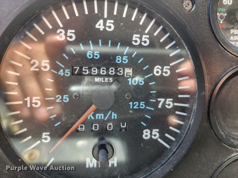 image for item KH9226 2000 Mack CH613  dump truck