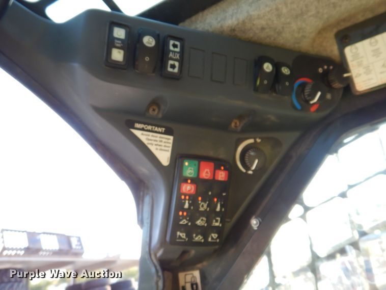 image for item KP9467 2016 John Deere 333G  tracked skid steer loader