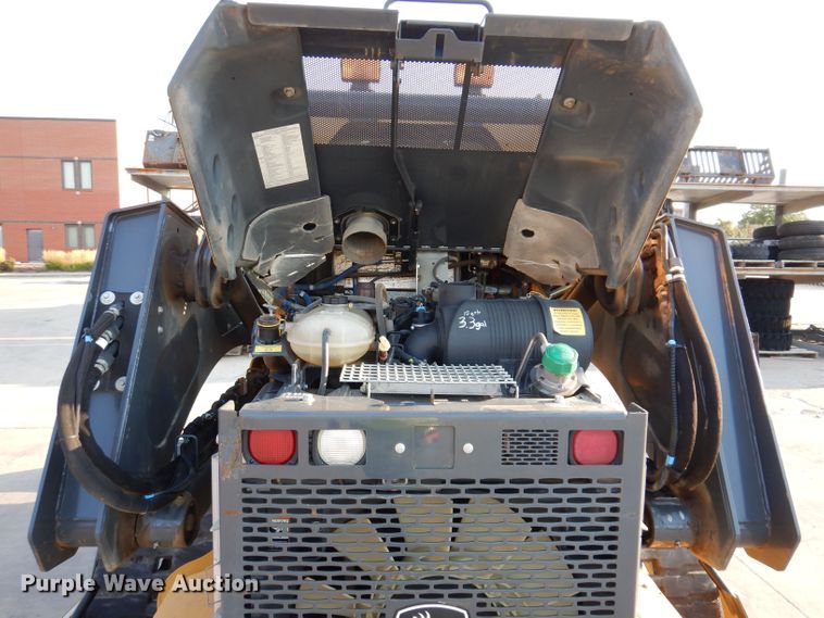 image for item KP9467 2016 John Deere 333G  tracked skid steer loader
