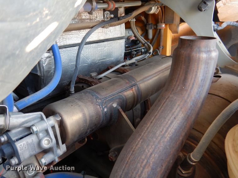 image for item KP9467 2016 John Deere 333G  tracked skid steer loader