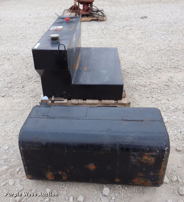 image for item KW9407 (2) Better Built fuel tanks