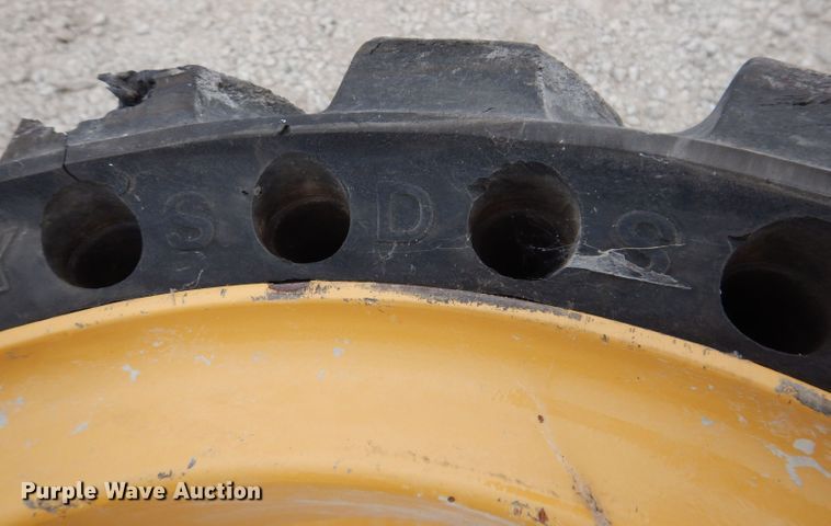 image for item KW9410 (4) Galaxy Beefy Baby SDS tires and wheels