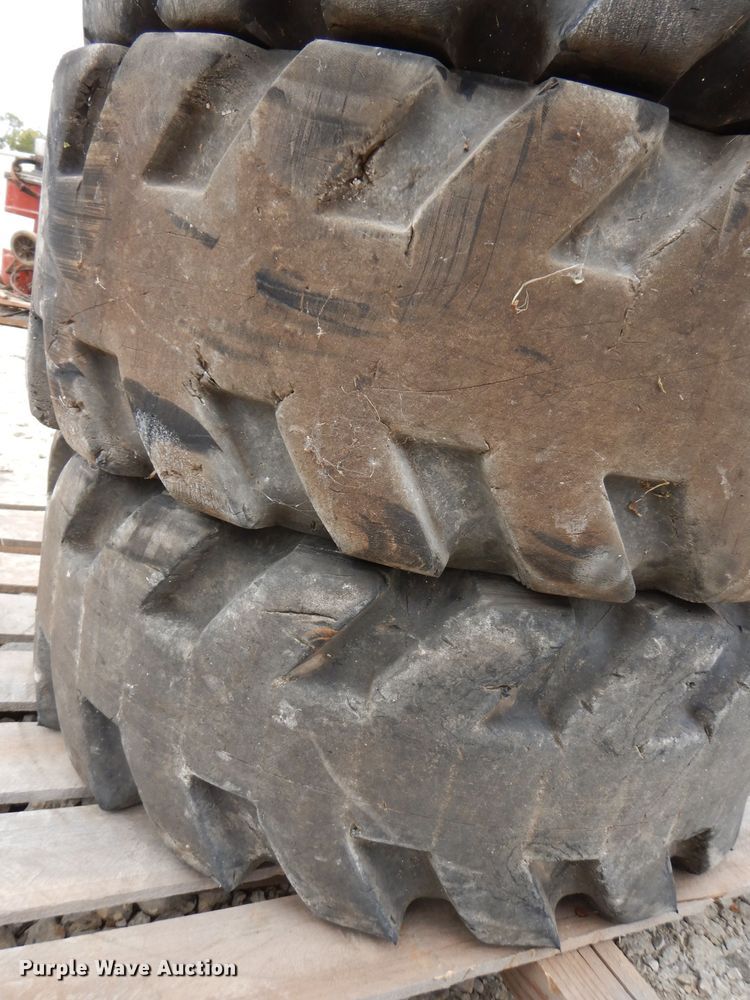 image for item KW9410 (4) Galaxy Beefy Baby SDS tires and wheels