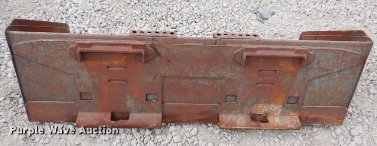 image for item KW9417 (6) skid steer buckets