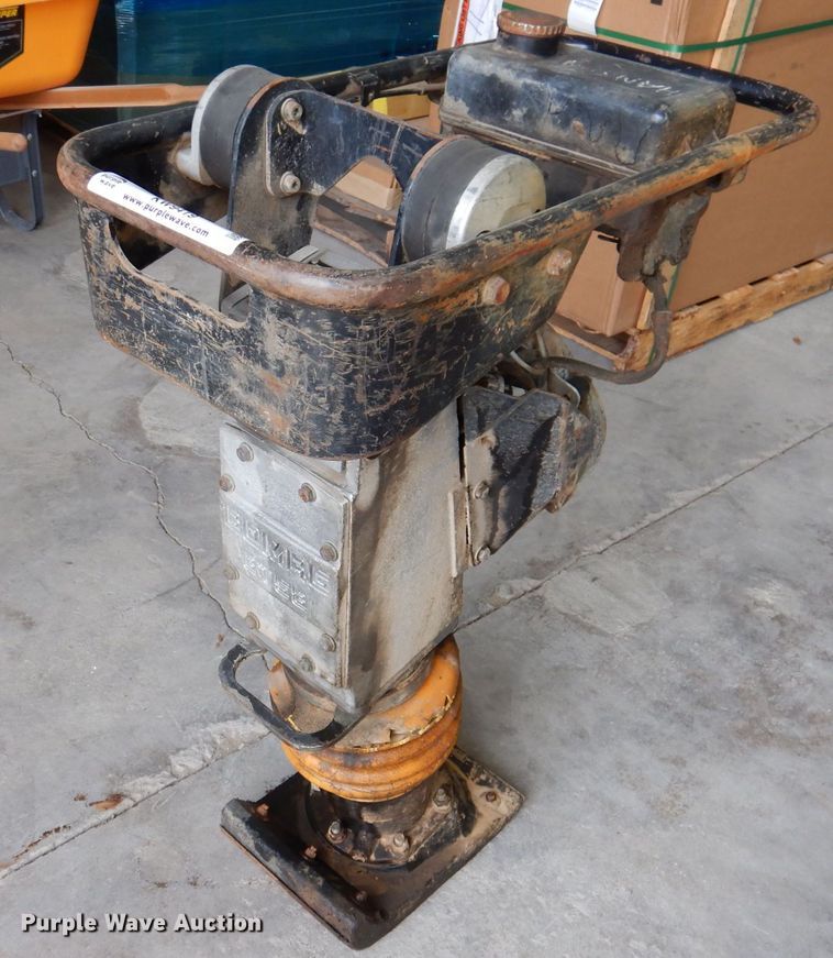 image for item KW9419 1995 Bomag BT58  plate compactor