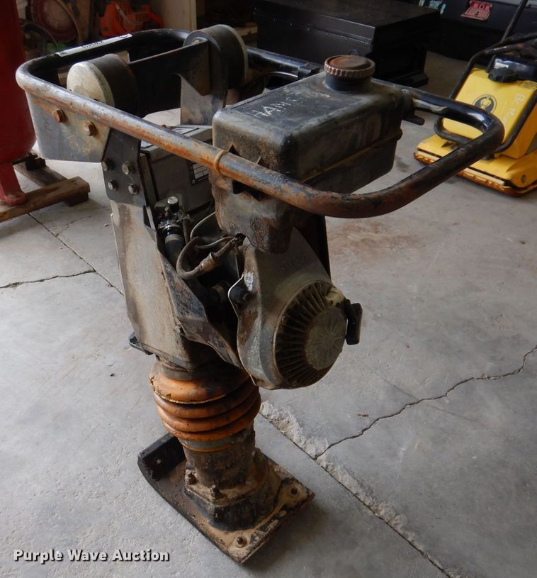 image for item KW9419 1995 Bomag BT58  plate compactor