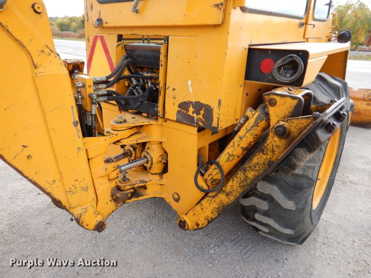 image for item KW9421 John Deere 310-A  backhoe