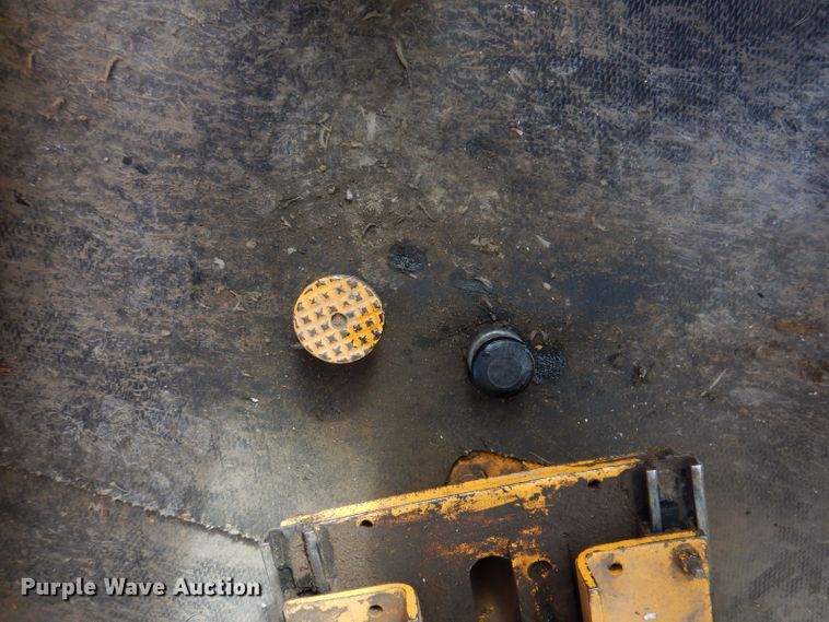 image for item KW9421 John Deere 310-A  backhoe