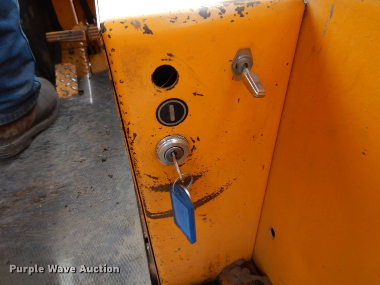 image for item KW9421 John Deere 310-A  backhoe