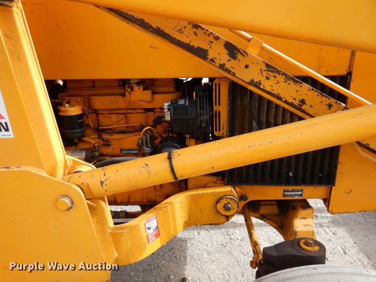 image for item KW9421 John Deere 310-A  backhoe