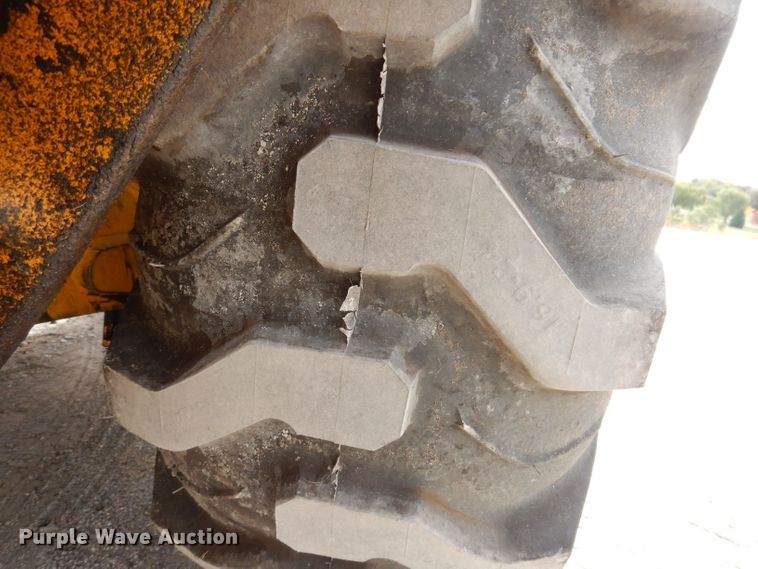 image for item KW9421 John Deere 310-A  backhoe