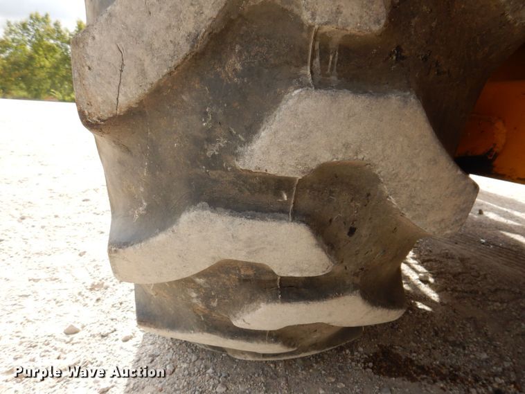 image for item KW9421 John Deere 310-A  backhoe